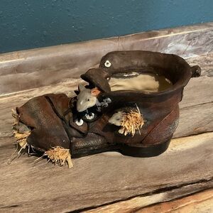 Old Shoe Planter Mice Family Novelty Decor